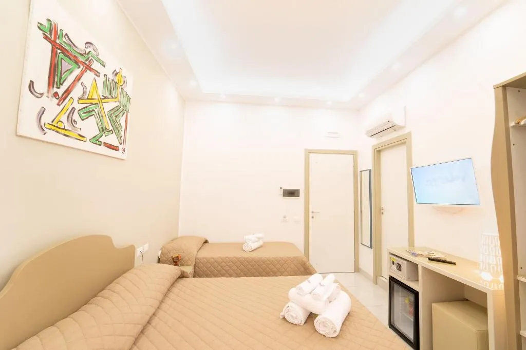 Room, P.C. Boutique H. Napoli Centro, Naples