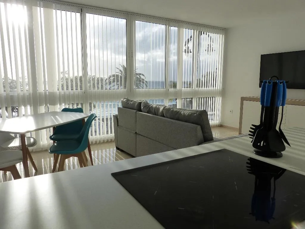 APARTMENT SEA VIEW TWO BEDROOMS Room, Suncanarias Cristal Playa De La Arena, Tenerife