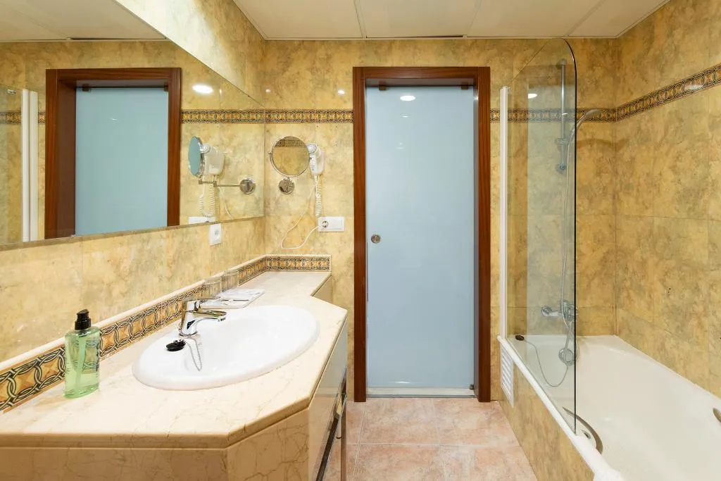 SINGLE STANDARD Room, MAR HOTELS PAGUERA and SPA APARTMENTS, Majorca