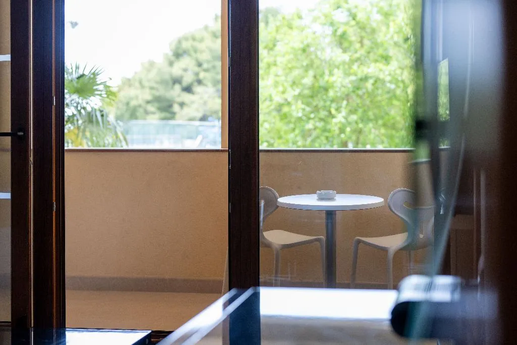 APARTMENT GARDEN VIEW Room, The Residence, Split