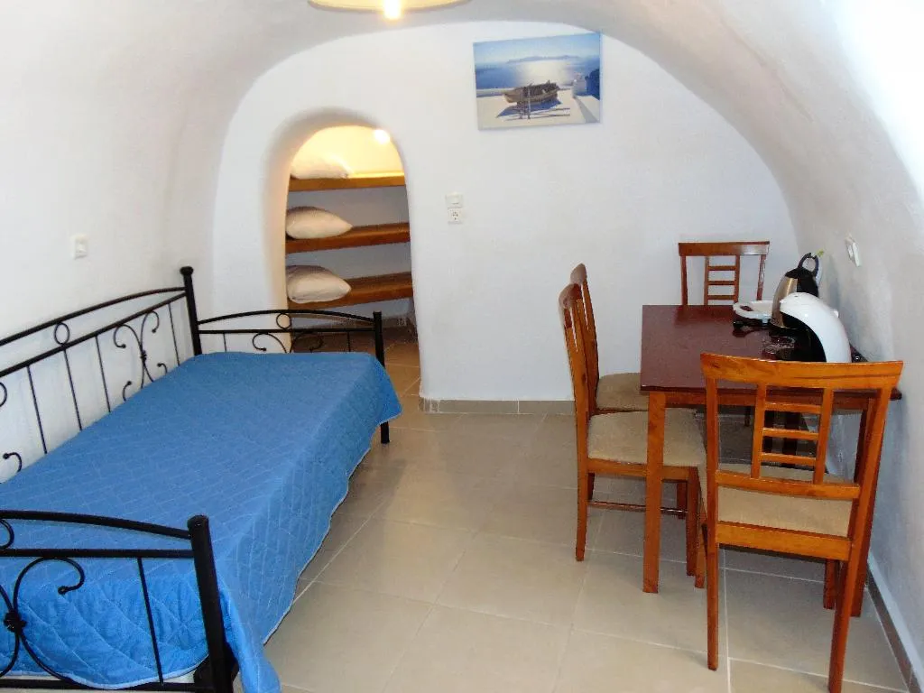 SUITE STANDARD Room, Angels Suites Of 1870, Santorini