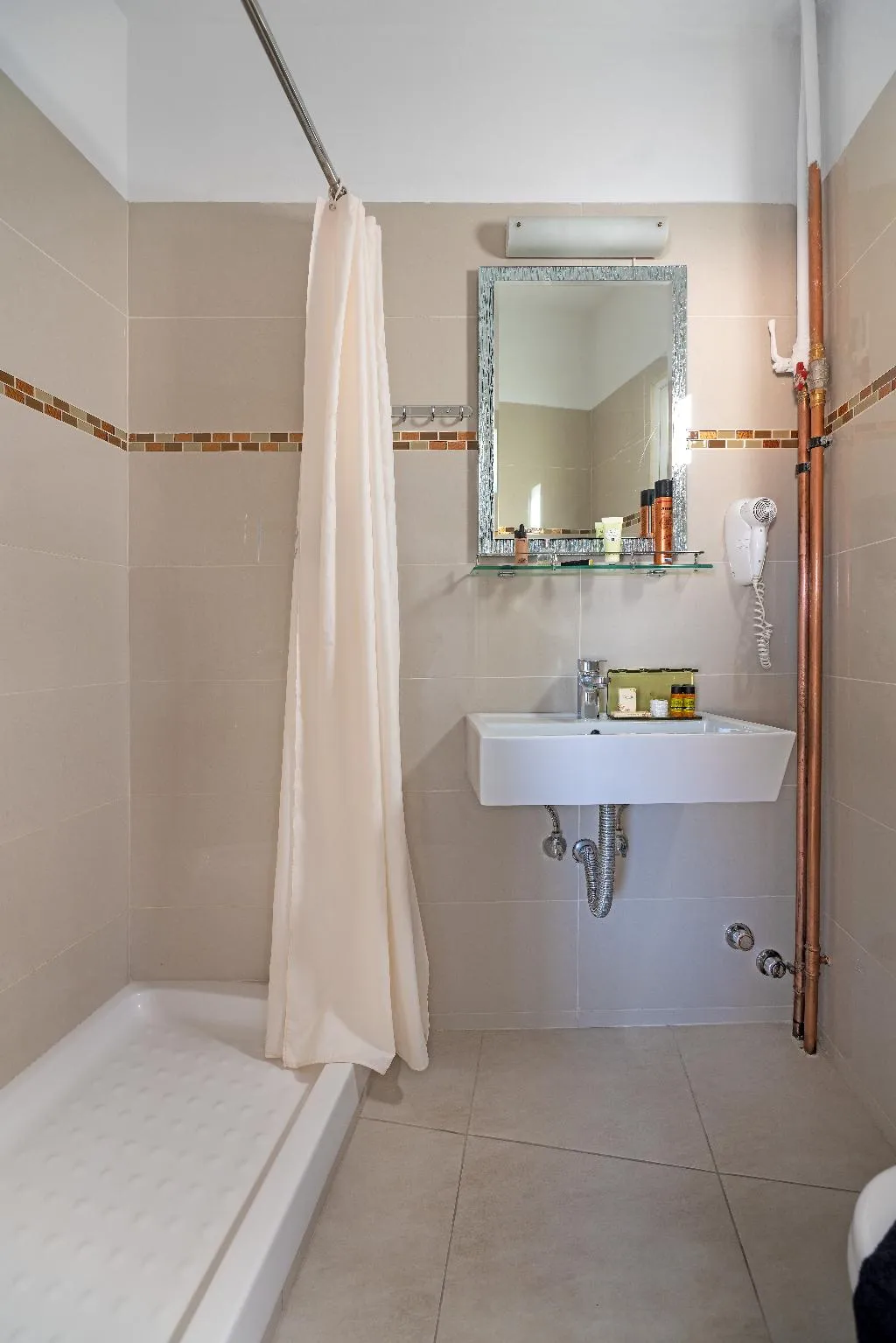 TRIPLE WITH BALCONY Room, Attalos Hotel, Athens