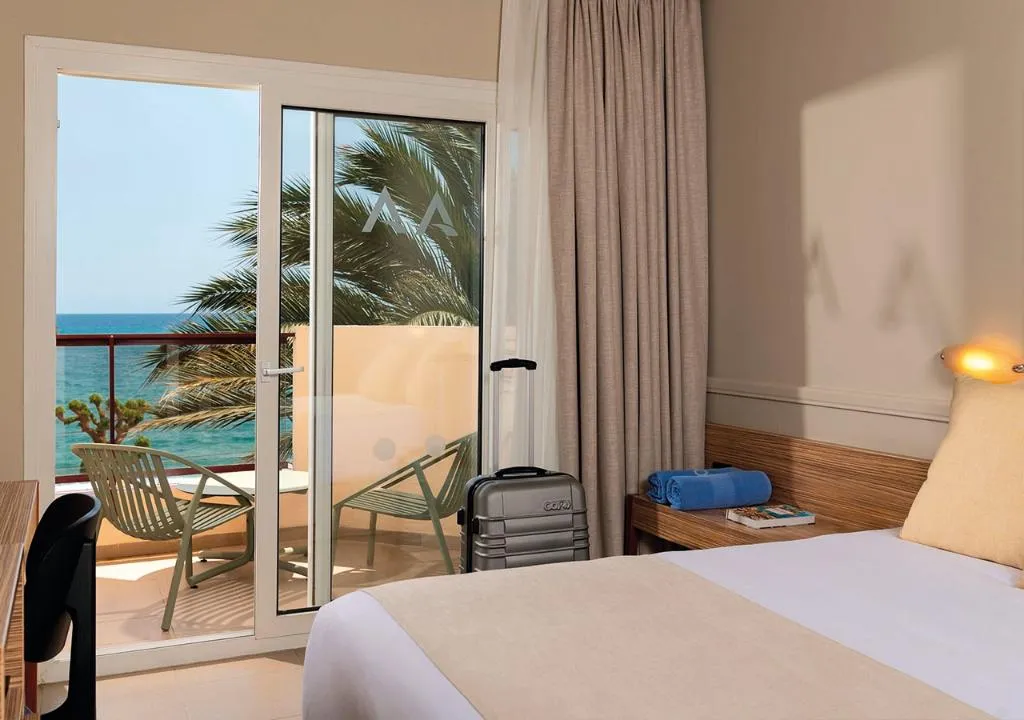 TRIPLE PREMIUM Room, Aqua Hotel Promenade & Spa****S, Costa Brava