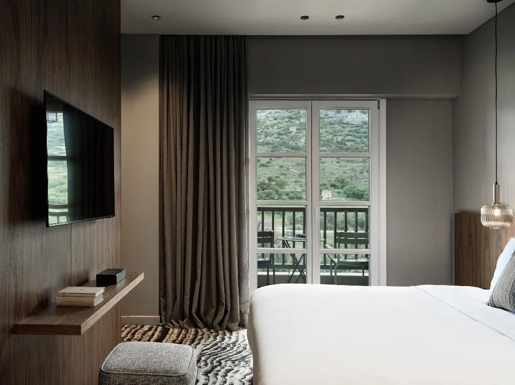 SUITE DELUXE GARDEN VIEW Room, Doryssa seaside resort, Samos