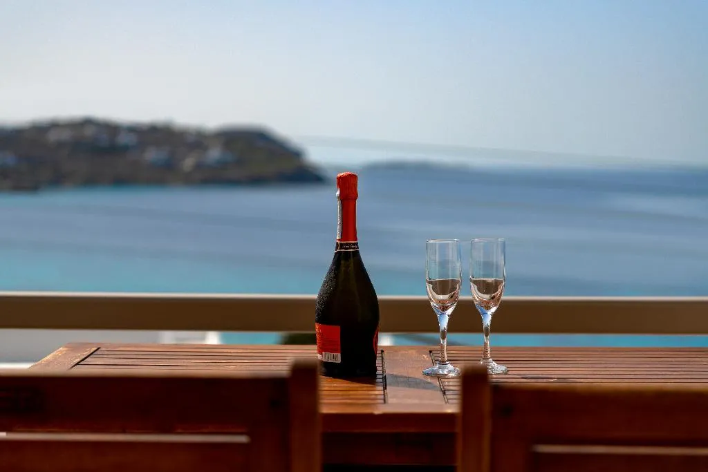 JUNIOR SUITE SEA VIEW Room, Lithos by Spyros & Flora, Mykonos