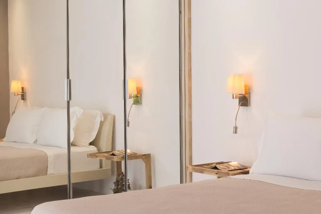 JUNIOR SUITE GARDEN VIEW Room, Kivotos Mykonos, Mykonos