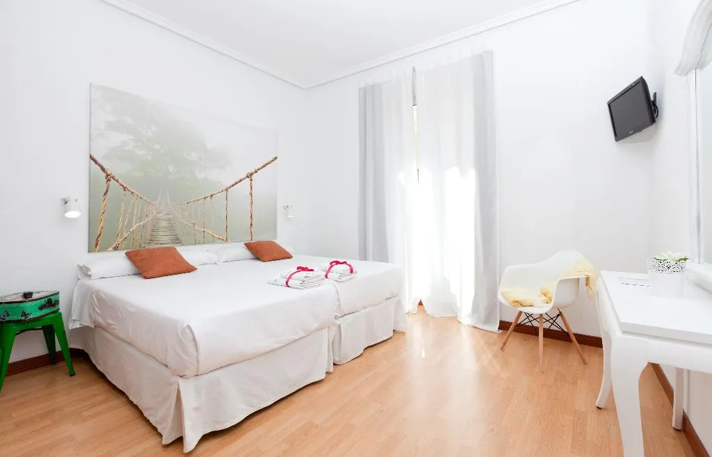 Double or Twin STANDARD Room, Vazquez de Mella Boutique Gran Vía, Madrid