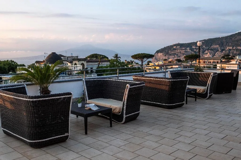 Terrace, Hotel La Pergola, Naples