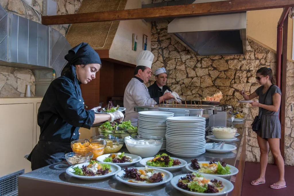 Restaurant, Elmi Suites Beach Hotel, Crete