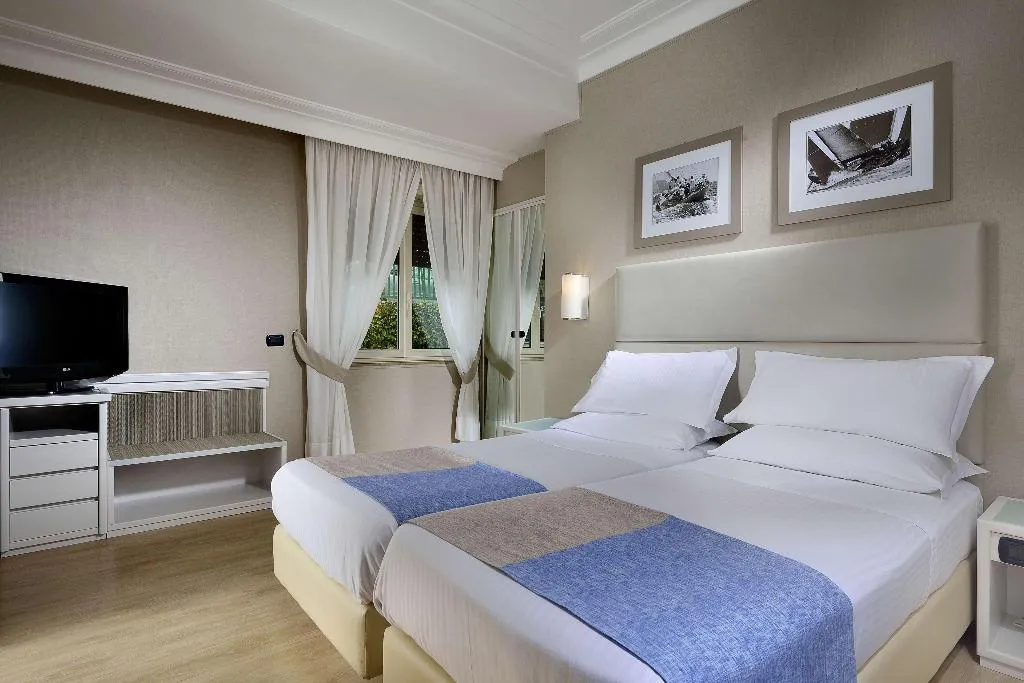 Room, Hotel Paradiso, BW Signature Collection, Naples