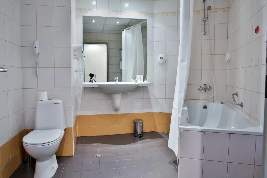 TRIPLE GARDEN VIEW Room, Park hotel Golden Beach, Varna