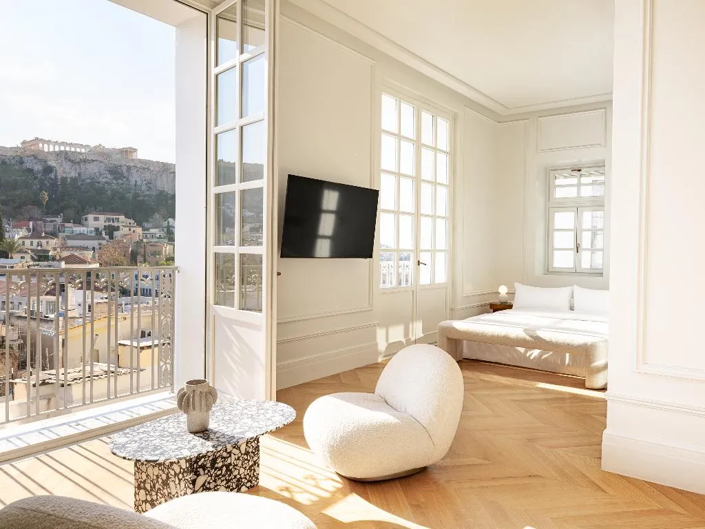 APARTMENT GRAND Room, THE DOLLI at Acropolis, A Hotel to Live, Athens