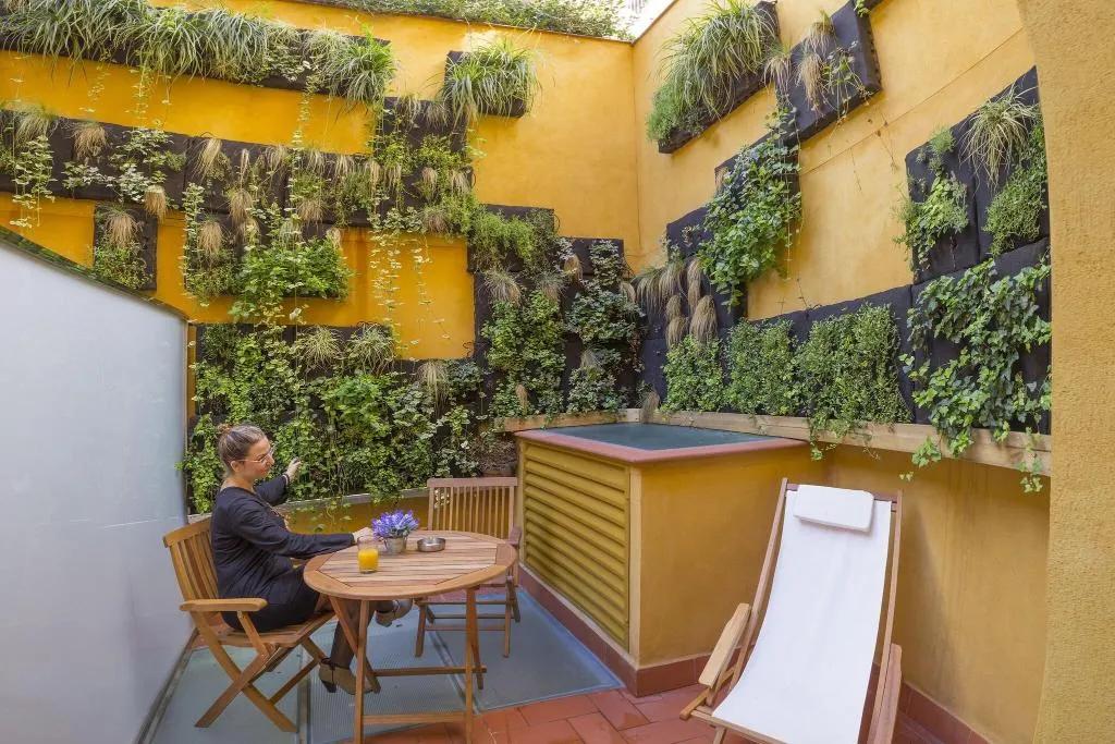 Terrace, Boutique Hostemplo Sagrada Familia, Barcelona