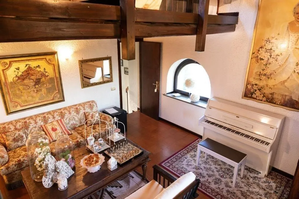 Room, Parco Delle Nazioni, Rome