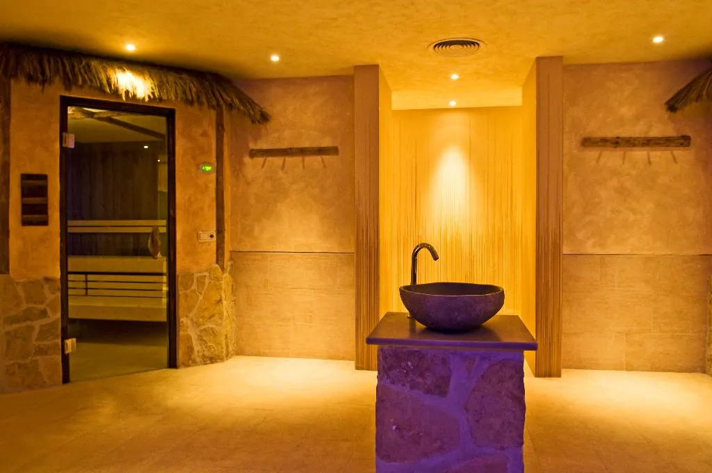 Sports and Entertainment, Lindner Mallorca Portals Nous, part of JdV Hyatt, Majorca