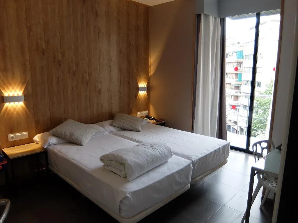 Double or Twin STANDARD Room, Medicis, Barcelona