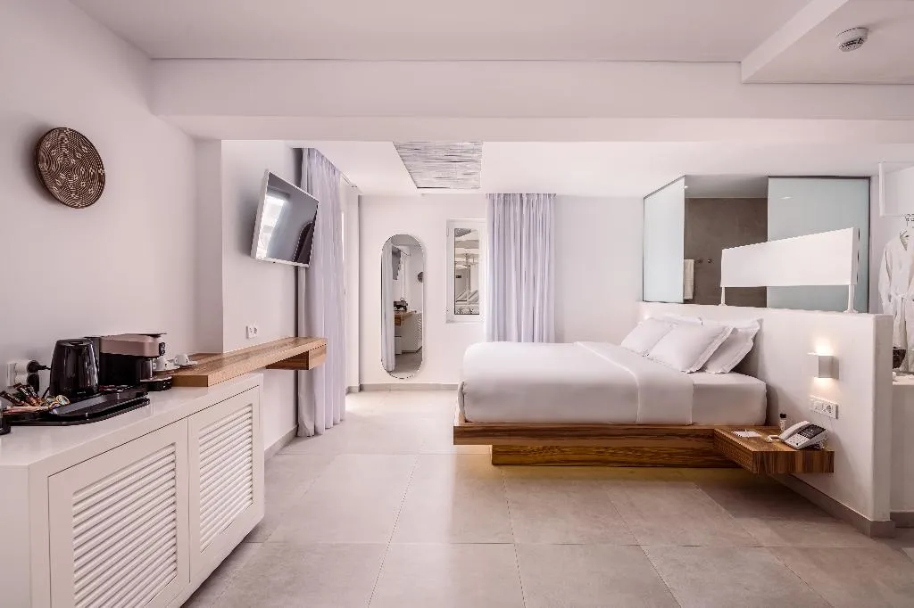 JUNIOR SUITE WITH JACUZZI WITH VIEWS Room, Kantouni Beach Boutique Hotel, Crete