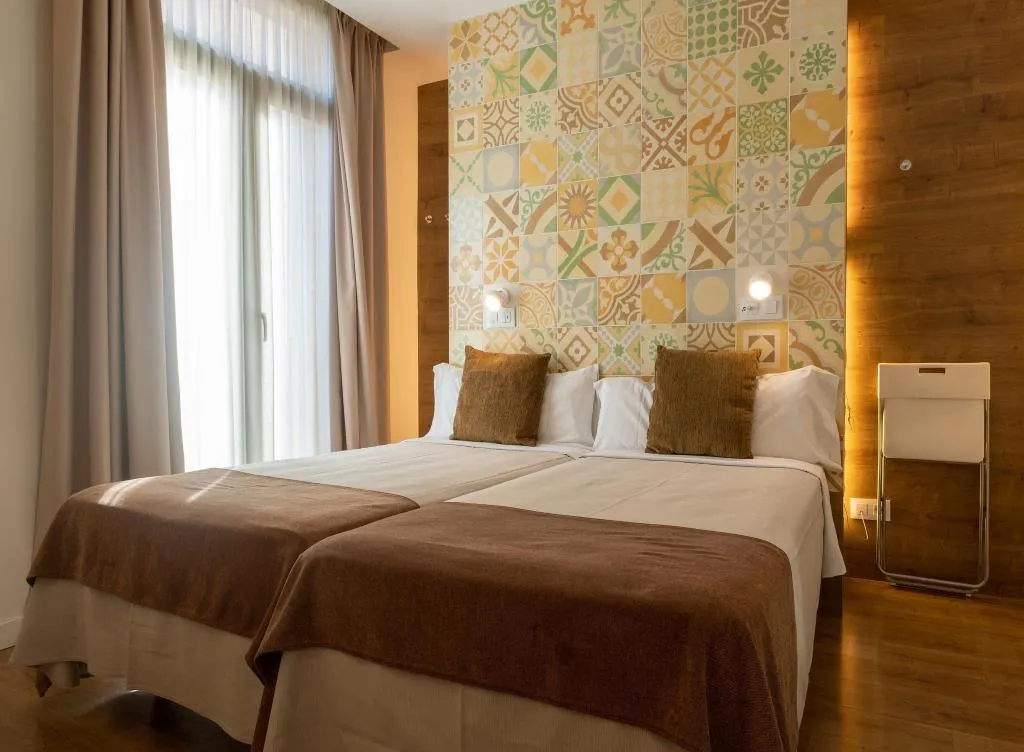Room, Hostal Mare Nostrum, Barcelona