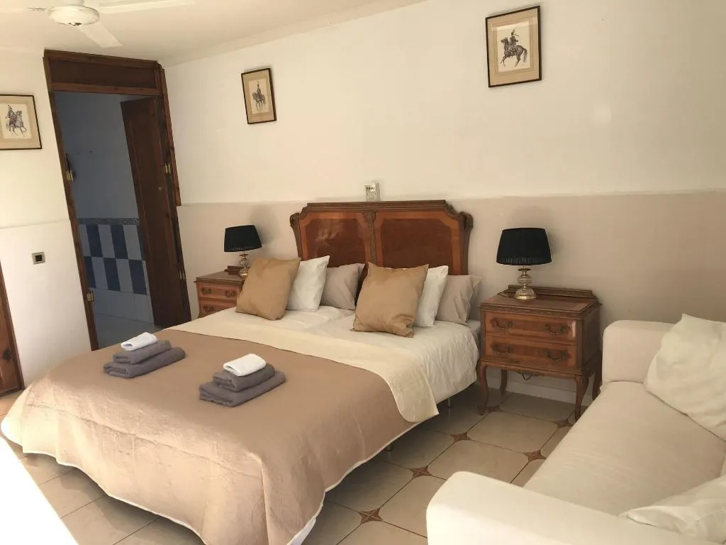 Room, B B Finca La Luna Azul, Andalucia
