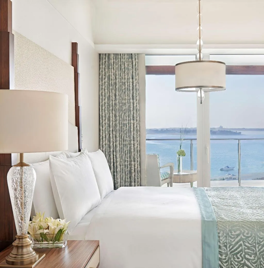 SUITE SEA VIEW Room, Waldorf Astoria Dubai Palm Jumeirah, Dubai