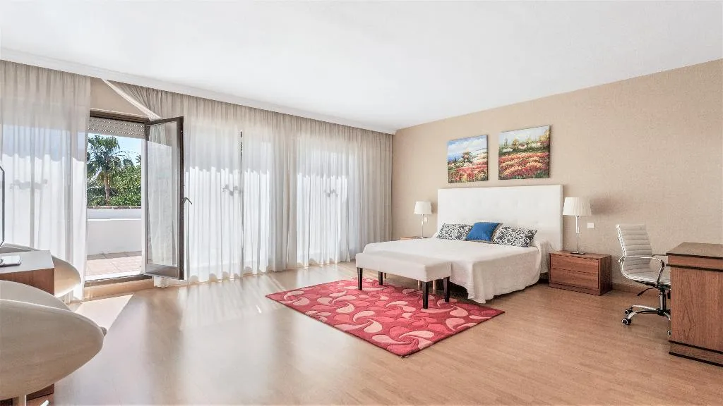 VILLA STANDARD Room, Villa Marina Puerto Banus, Costa Del Sol