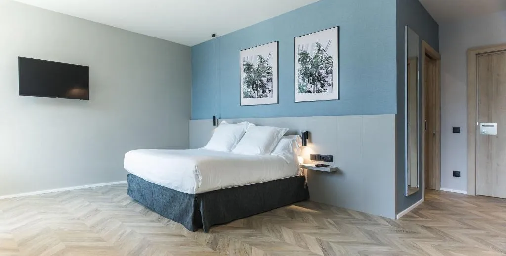 Room, Sleep & Fly, Barcelona
