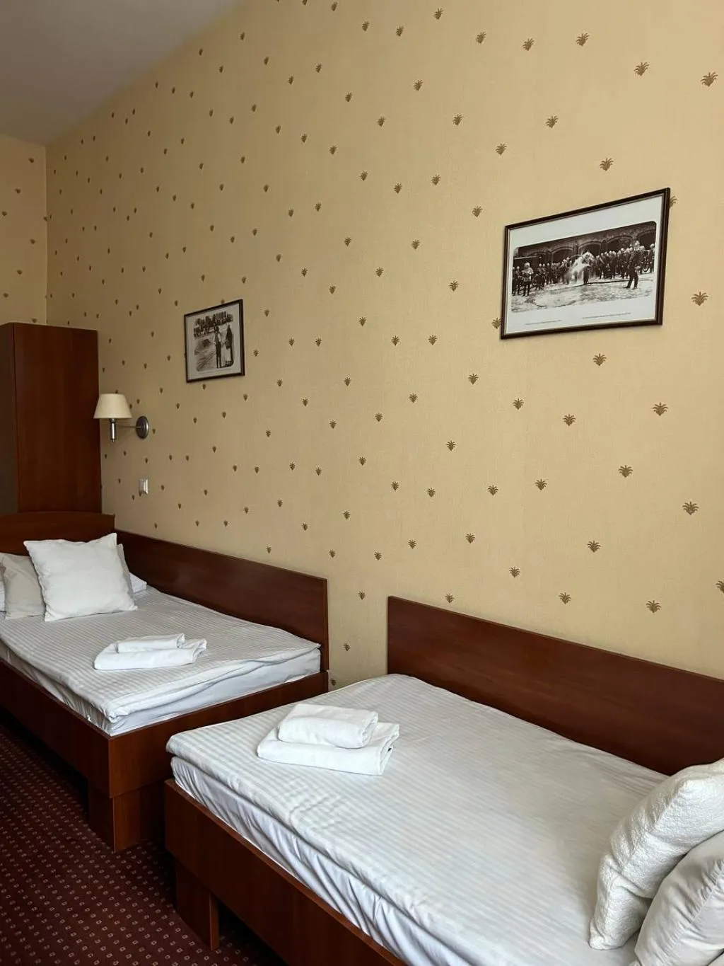 Room, Aneks Kazimierz, Krakow