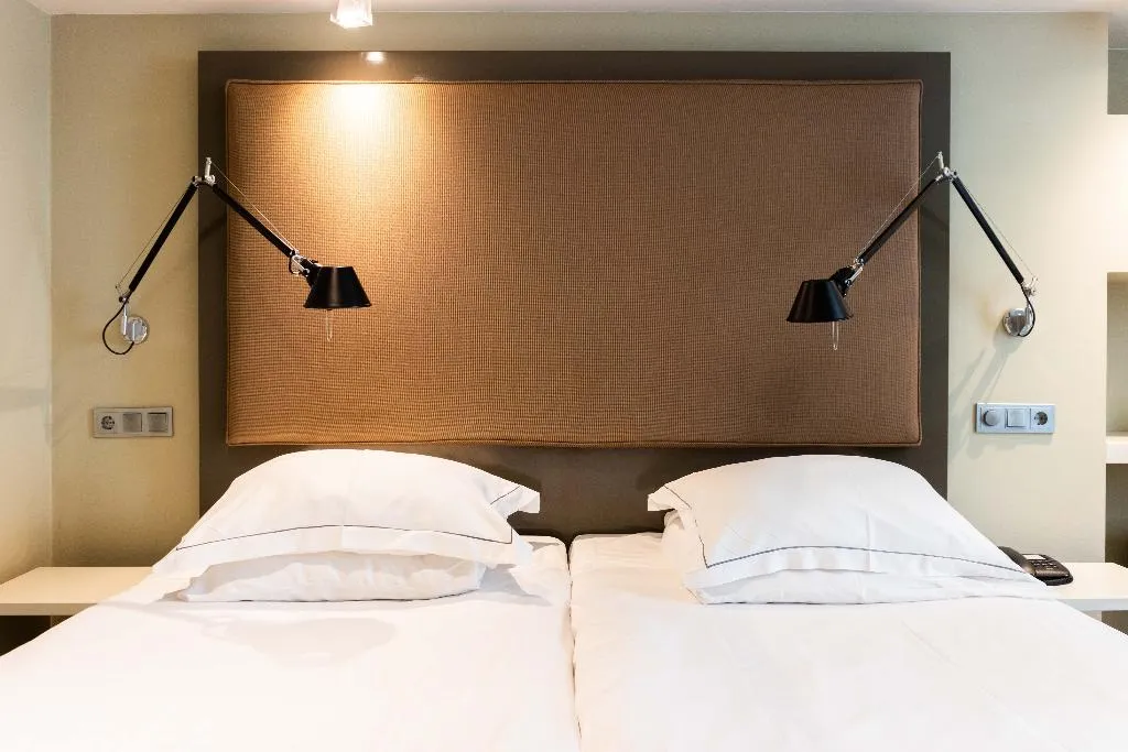 Double or Twin DELUXE Room, Hotel Roemer, Amsterdam