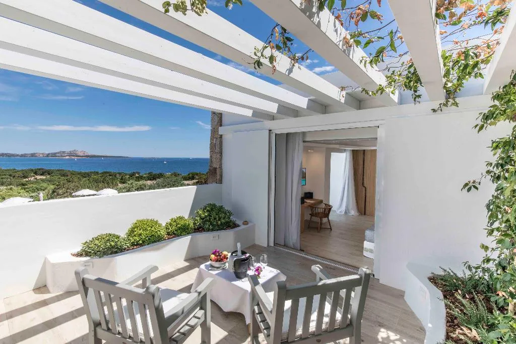 JUNIOR SUITE SUPERIOR Room, Grand Relais dei Nuraghi, Olbia
