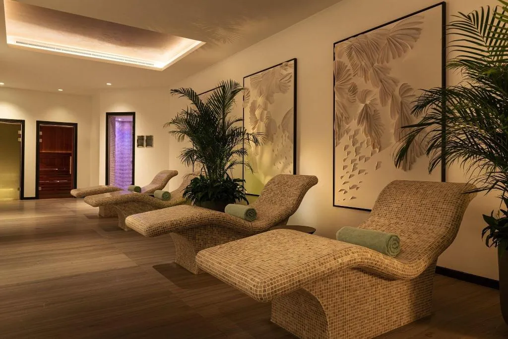 Sports and Entertainment, Le Royal Meridien Beach Resort and Spa, Dubai