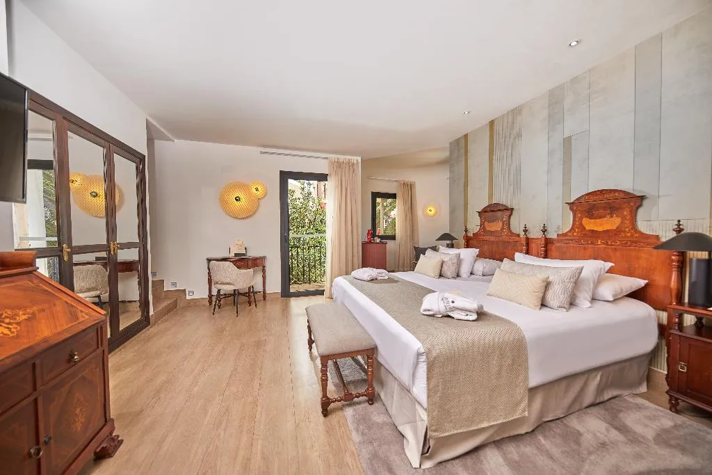 JUNIOR SUITE STANDARD Room, Secrets Mallorca Villamil Resort & Spa Only Adults, Majorca
