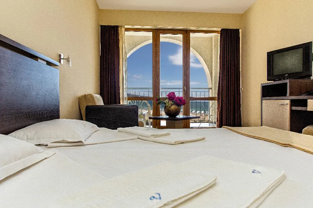 Room, Viand, Bourgas