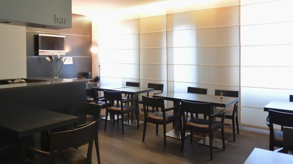 Bar, Corallo Milano, Milan
