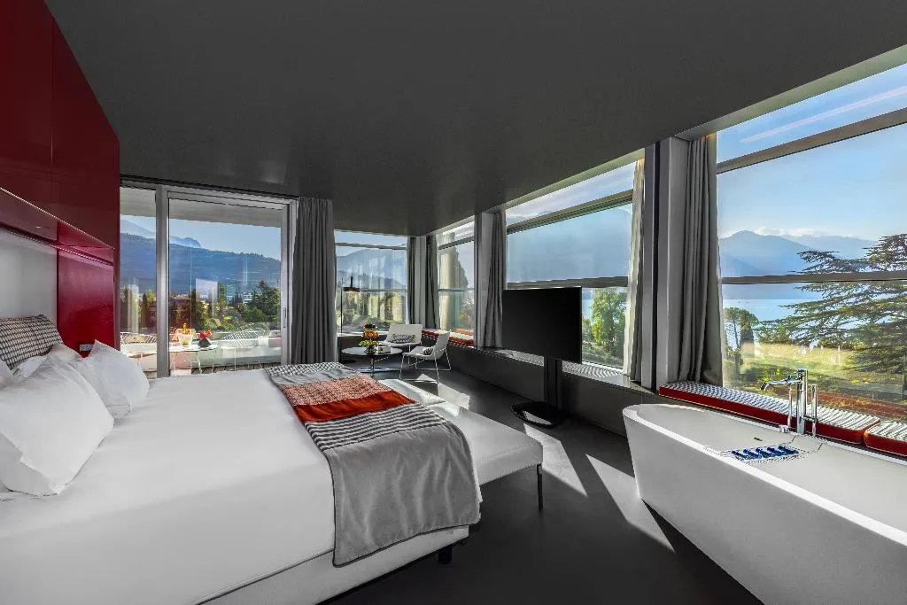 SUITE LAKE VIEW Room, Lido Palace - The Leading Hotels Of The World, Milan