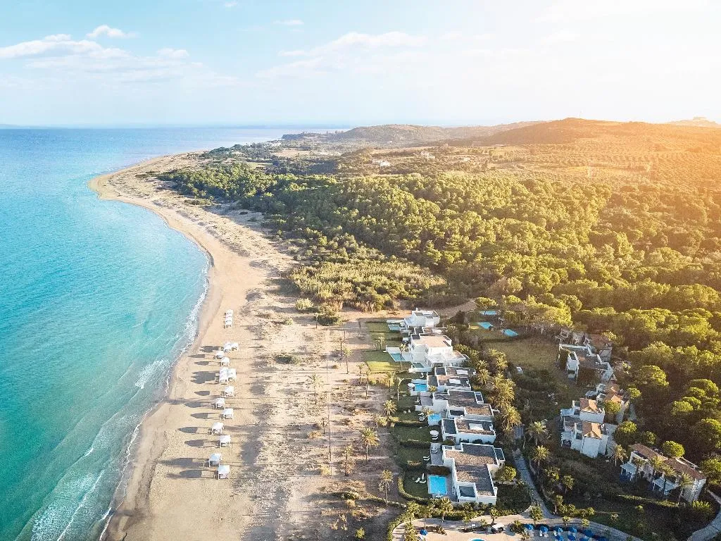 VILLA BEACH FRONT Room, Mandola Rosa, A Resort to Live, Athens