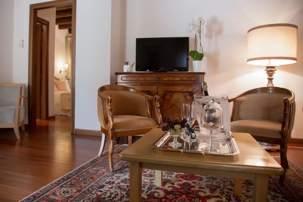 SUITE GARDEN VIEW Room, Villa Condulmer, Venice