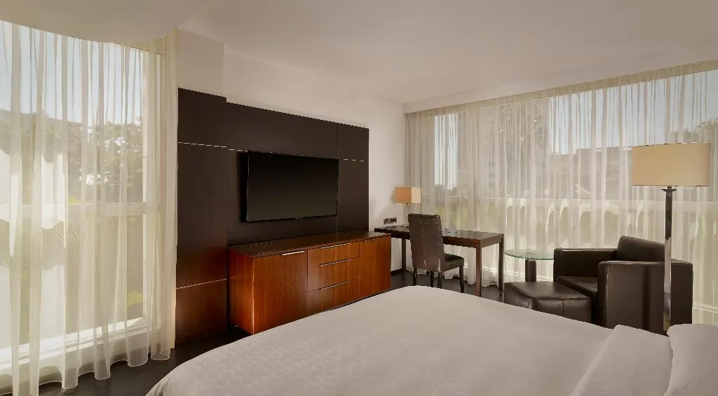 DOUBLE DELUXE Room, Sheraton Porto Hotel & Spa, Porto