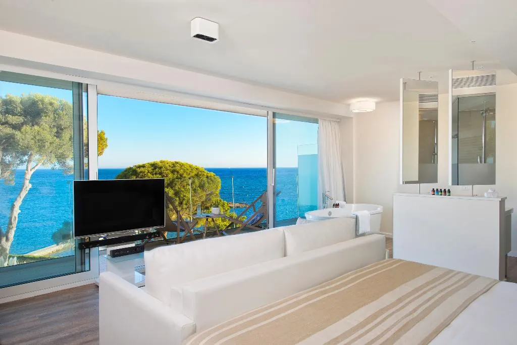SUITE STANDARD Room, ME Ibiza, Ibiza
