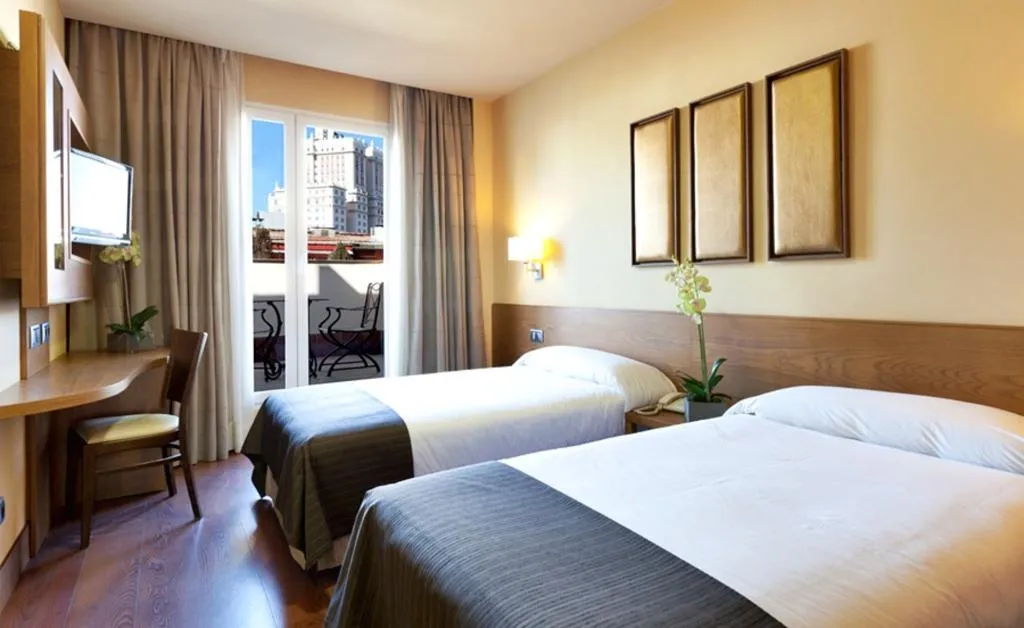 General view, Sterling, Madrid