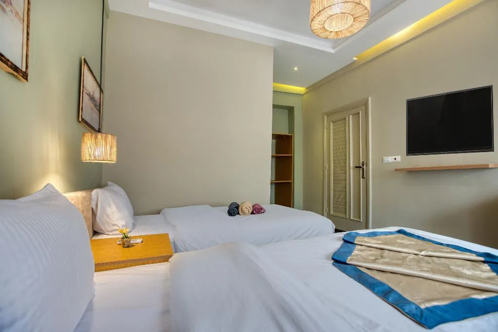 Double or Twin DELUXE GARDEN VIEW Room, Villa Khufu Pyramids Hotel, Cairo