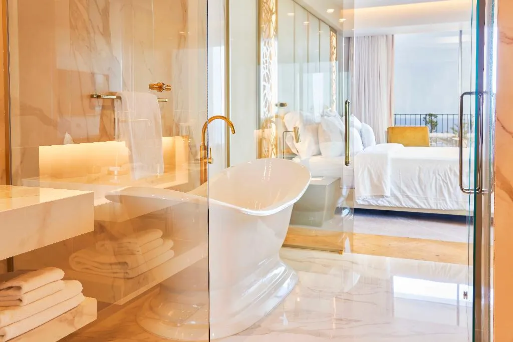 SUITE SUPERIOR OCEAN VIEW Room, Savoy Palace The Leading Hotels of the World, Madeira