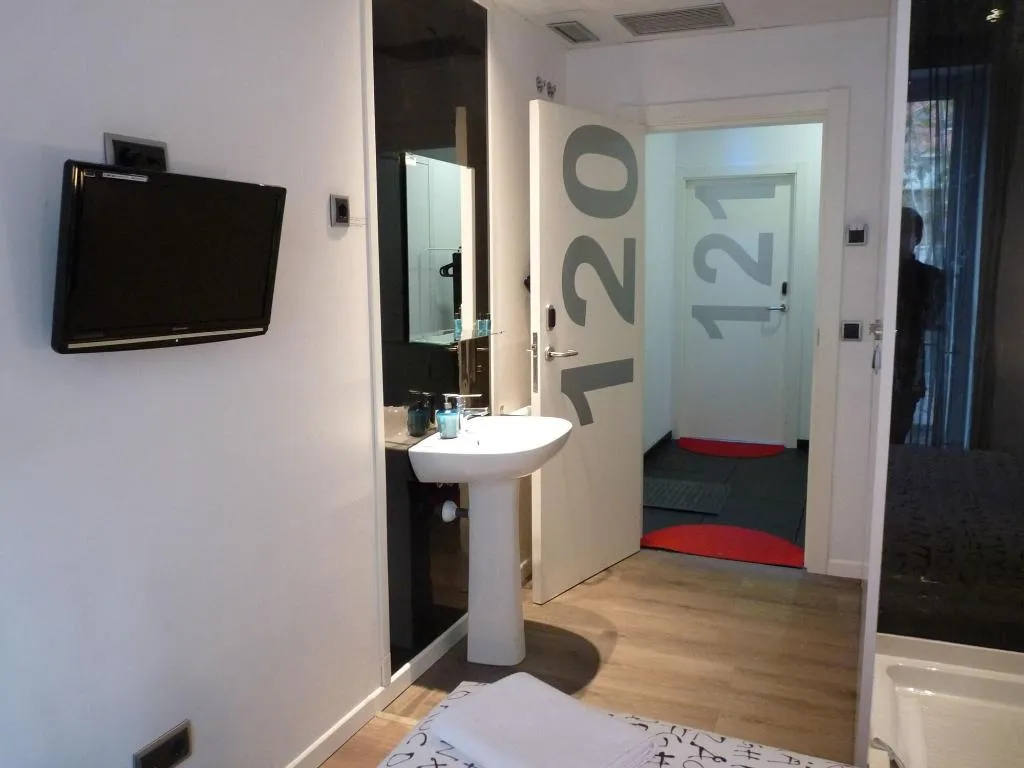 Room, Hostal Q, Barcelona