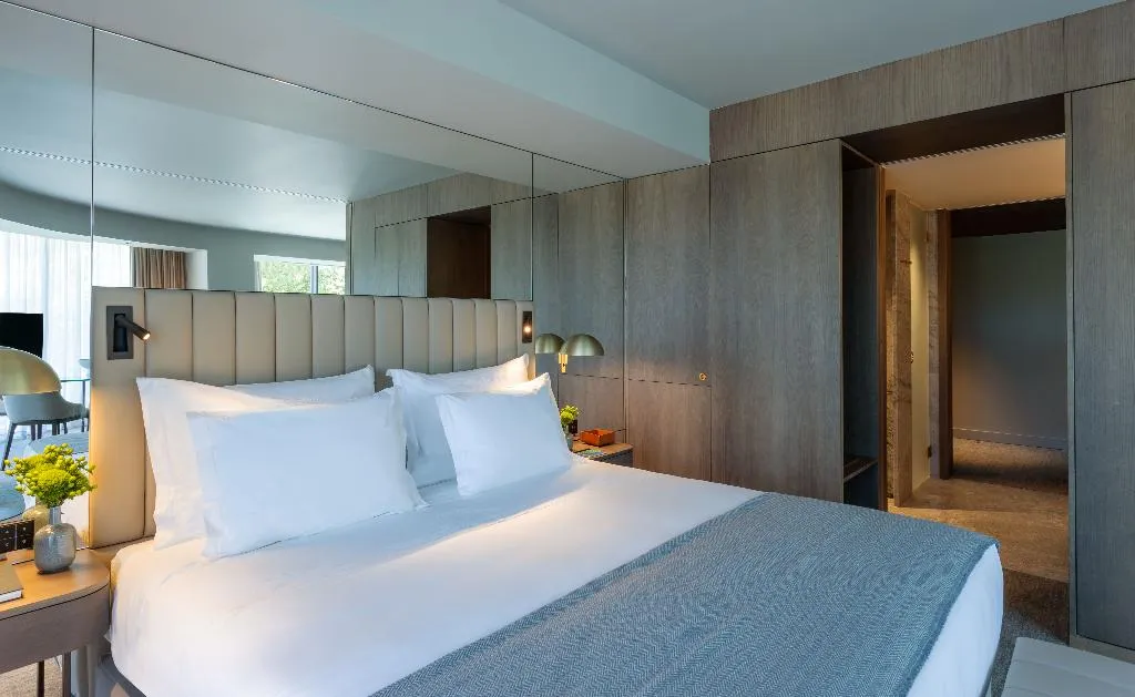 SUITE RIVER VIEW Room, Altis Porto, member of Preferred Hotels & Resorts, Porto