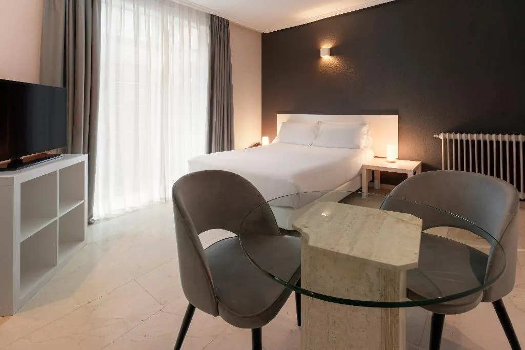 DOUBLE SINGLE USE SUPERIOR Room, Sercotel Togumar, Madrid