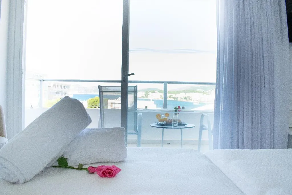 DOUBLE SINGLE USE SIDE SEA VIEW Room, Reverence Life Hotel, Majorca