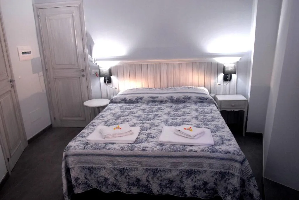 Room, Conte Luna, Catania