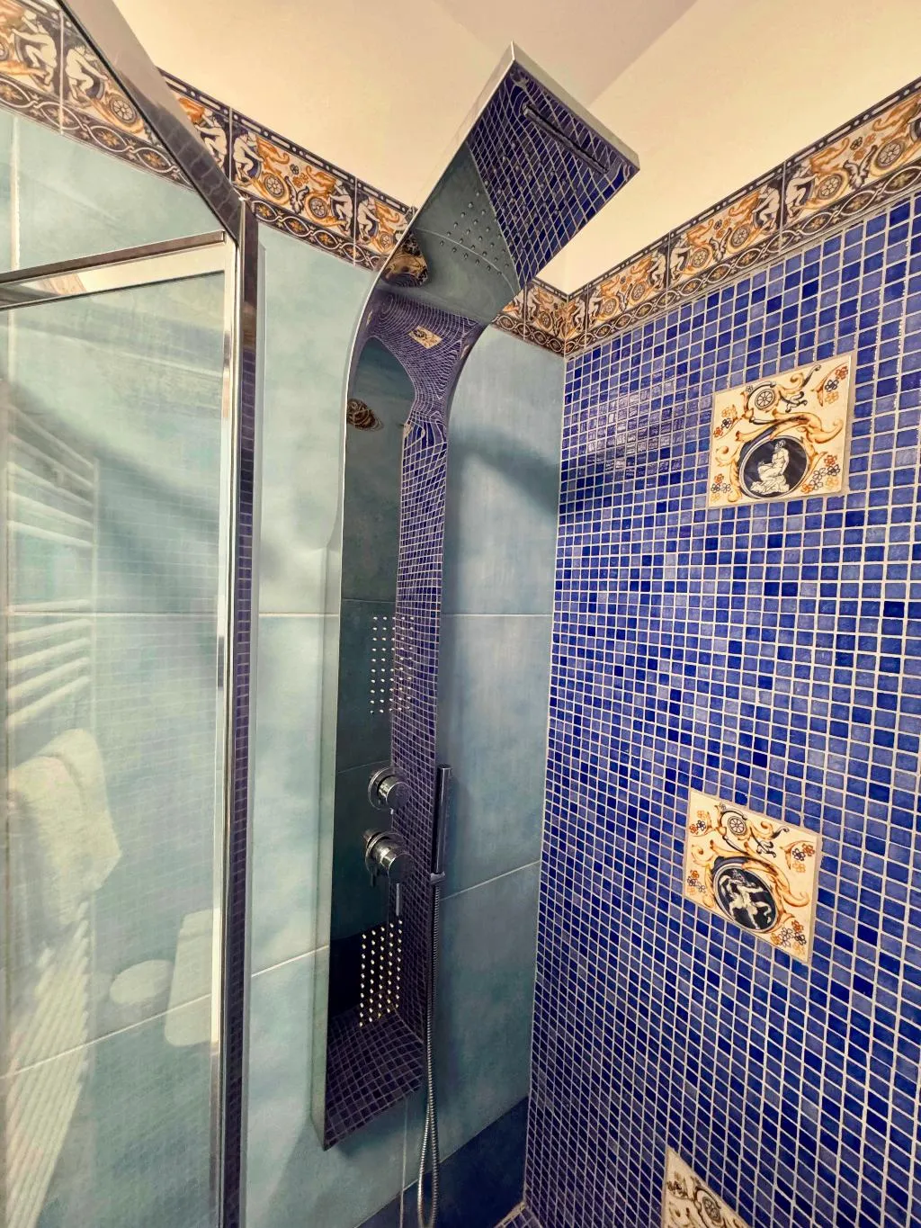 DOUBLE DELUXE POOL VIEW Room, Aurora View Resort, Catania