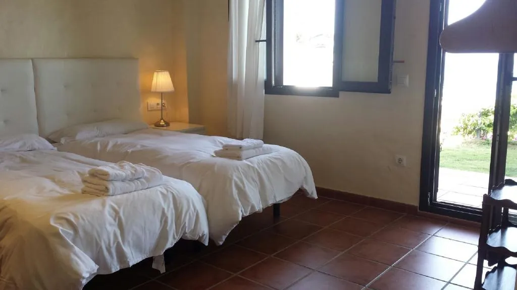 VILLA CAPACITY 4 Room, Beach Resort Playa de los Alemanes, Costa De La Luz