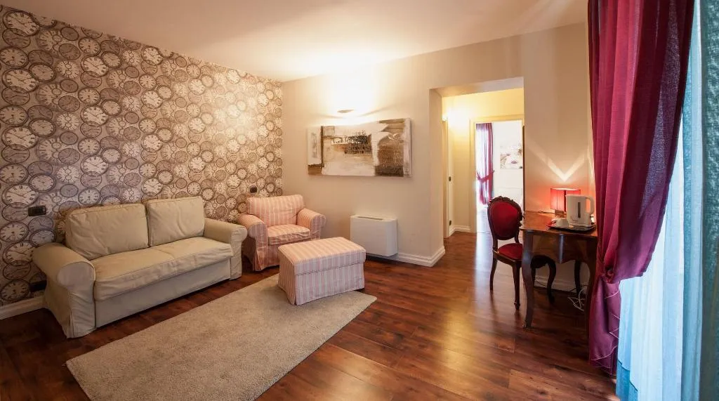 Room, Garibaldi 61, Catania