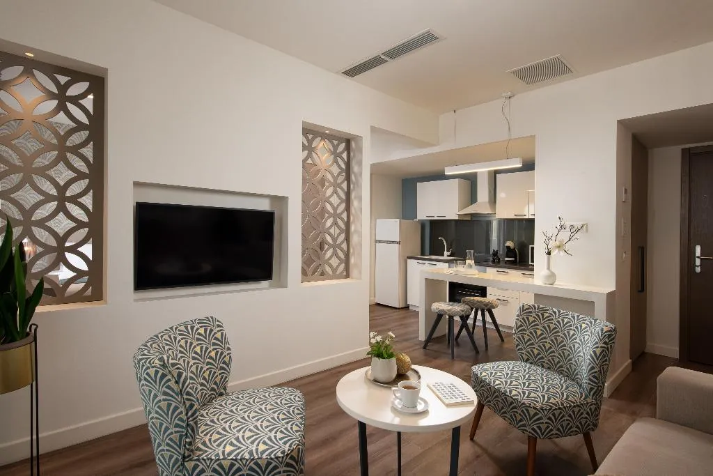 SUITE WITH BALCONY Room, The Urban Nest Athens - Suites & Apartments, Athens